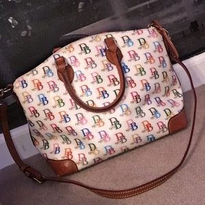 Dooney and bourke purse